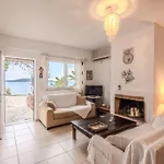 Blue Horizon Retreat Апартаменты Vathirrevma