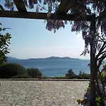 Апартаменты Blue Horizon Retreat